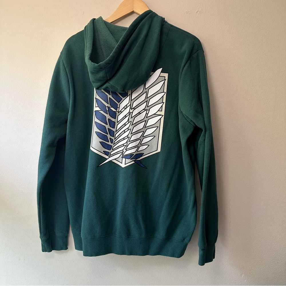 Ripple Junction Green Attack on Titan Hoodie - Picture 2 of 3